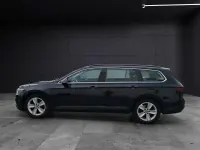Gebraucht VW Passat Business 240 PS (176 kW) 2022 Deep black perleffekt Kombi