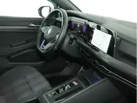 Second-hand VW Golf VIII GTE 245 CP (180 kW) 2021 Alb Berlinǎ