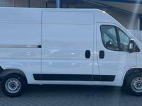 Neu Opel Movano 140 PS (102 kW) 2025 Cassablanca weiss Van