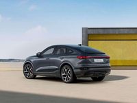 Neu Audi Q6 Sportback e-tron Performance 225 kW (306 PS) 2026 Daytonagrau perleffekt SUV