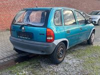 Second-hand Opel Corsa 60 CP (44 kW) 1994 Verde Hatchback