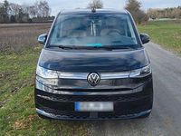 Gebraucht VW Multivan Style 150 PS (110 kW) 2023 Schwarz Van