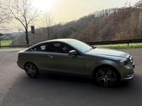 Gebraucht Mercedes 220 170 PS (125 kW) 2011 Schwarz Coupé