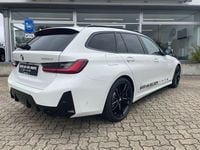 Gebraucht BMW 320 M Sport 190 PS (139 kW) 2024 Alpinweiß uni Kombi