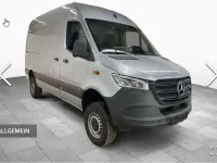 Gebraucht Mercedes Sprinter 190 PS (139 kW) 2025 Silber Van