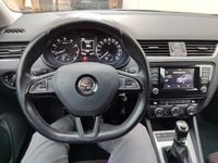 Gebraucht Skoda Octavia Ambition 140 PS (102 kW) 2014 Schwarz Kleinwagen