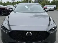 Neu Mazda 3 140 PS (102 kW) 2026 Machine gray Limousine
