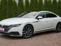 Używany VW Arteon Elegance 150 KM (110 kW) 2019 Biały Sedan/Limuzyna