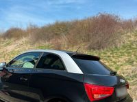 Używany Audi A1 65 KM (47 kW) 2011 Czarny Hatchback