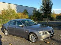 Gebraucht BMW 523 177 PS (130 kW) 2005 Silber Limousine