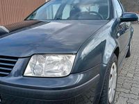 Gebraucht VW Bora 115 PS (84 kW) 2003 Grau Limousine