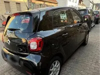Gebraucht Smart ForFour 71 PS (52 kW) 2016 Schwarz Kleinwagen