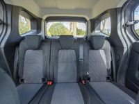 Gebraucht Mercedes 180 131 PS (96 kW) 2023 Grau Limousine