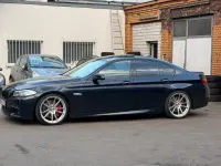 Gebraucht BMW 550 408 PS (300 kW) 2011 Blau Limousine