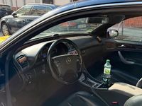 Gebraucht Mercedes CLK200 Elegance 163 PS (119 kW) 2001 Blau Coupé