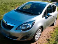 Gebraucht Opel Meriva Edition 140 PS (102 kW) 2012 Silber Van / Kleinbus