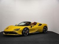 Gebraucht Ferrari SF90 999 PS (734 kW) 2024 Gelb Cabrio