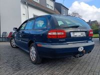 gebraucht Volvo V40 1.9D /Voll Fahrber./RestTüv/AHK/Wint.Räd./AC