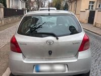 Gebraucht Toyota Yaris 87 PS (63 kW) 2007 Grau Kleinwagen