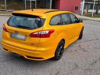 Gebraucht Ford Focus ST 250 PS (183 kW) 2013 Gelb Kombi