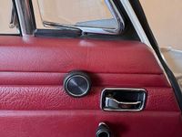 Gebraucht Mercedes W115 1971 Weiß Limousine