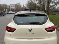 Gebraucht Renault Clio IV Basis 75 PS (55 kW) 2017 Beige Limousine