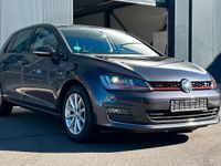 Gebraucht VW Golf VII LOUNGE 150 PS (110 kW) 2015 Schwarz Limousine