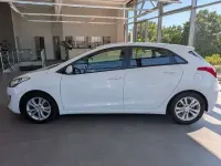 Gebraucht Hyundai i30 Edition 99 PS (72 kW) 2014 Weiß Limousine