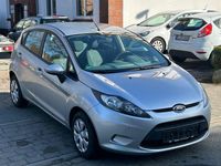 Gebraucht Ford Fiesta Trend 82 PS (60 kW) 2009 Silber Kleinwagen