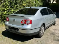 Gebraucht VW Passat 140 PS (102 kW) 2009 Grau Limousine