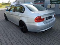 Używany BMW 325 Performance 218 KM (160 kW) 2005 Srebrny Sedan/Limuzyna