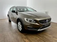 Gebraucht Volvo V60 CC 190 PS (139 kW) 2017 Braun Kombi