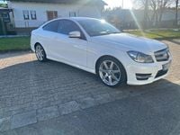 Gebraucht Mercedes C250 204 PS (150 kW) 2015 Weiß Coupé