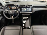 Neu MG ZS Luxury 197 PS (144 kW) 2025 Schwarz Limousine