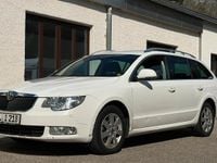 Gebraucht Skoda Superb 125 PS (91 kW) 2011 Weiß Kombi