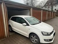 Gebraucht VW Polo Life 60 PS (44 kW) 2014 Weiß Kleinwagen
