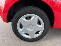 Gebraucht Renault Twingo 75 PS (55 kW) 2011 Rot Kleinwagen