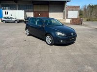 Gebraucht VW Golf VI Team 105 PS (77 kW) 2010 Grau Kleinwagen