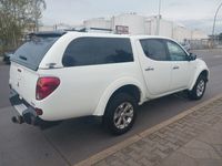 gebraucht Mitsubishi L200 Intense Doppelkabine 4WD Automatik