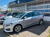 Gebraucht Mercedes B200 156 PS (114 kW) 2017 Silber Van / Kleinbus