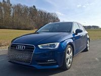 Gebraucht Audi A3 Ambition 122 PS (89 kW) 2014 Blau Limousine