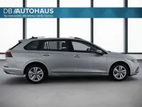 Gebraucht VW Golf VIII Life 110 PS (80 kW) 2023 Silber Kombi