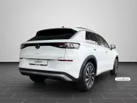 Neu VW T-Roc Life 150 PS (110 kW) 2026 Pure white uni SUV