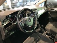 Gebraucht VW Touran Comfortline 116 PS (85 kW) 2018 Schwarz metallic Van / Kleinbus