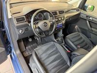 Gebraucht VW Caddy Highline 102 PS (75 kW) 2016 Blau metallic Van / Kleinbus