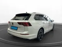 Second-hand VW Golf VIII R-line 150 CP (110 kW) 2025 Alb Break