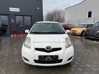 Gebraucht Toyota Yaris Cool 69 PS (50 kW) 2011 Weiß Kleinwagen
