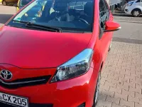 Gebraucht Toyota Yaris 70 PS (51 kW) 2012 Rot Kleinwagen