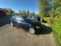 Second-hand BMW 320 143 CP (105 kW) 2007 Albastru Berlinǎ