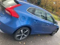 Gebraucht Volvo V40 R-Design 122 PS (89 kW) 2019 Blau Limousine
